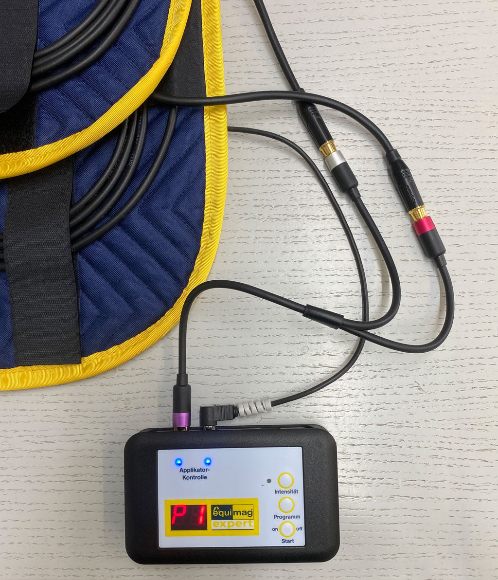 equimag expert Steuergerät mit Y-Adapter zum Anschluss von zwei Applikatoren an einer Cinch-Buchse